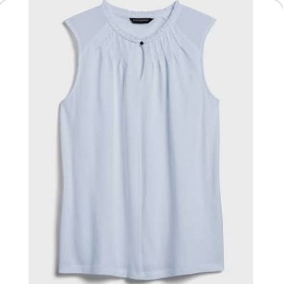 BANANA REPUBLIC MINI PLEAT NECK TOP